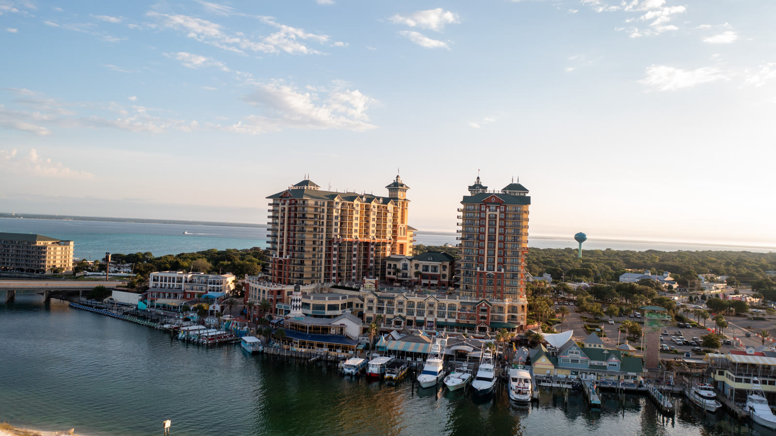 Destin harborfront marina